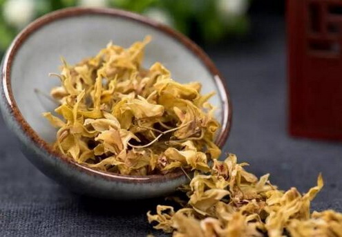 石斛莲子野菊炖水鸭汤的做法和功效