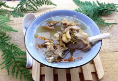 石斛洋参乌鸡汤的做法