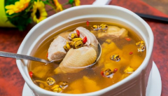 <b>非常适合家庭食用的石斛煲汤方法大全</b>