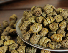 <b>野生铁皮石斛都有哪些功效</b>