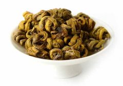 耳环石斛和铁皮石斛有什么区别,有什么功效?