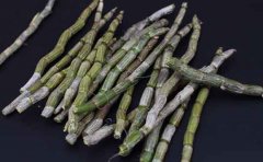 铁皮石斛鲜条不榨汁怎么吃?