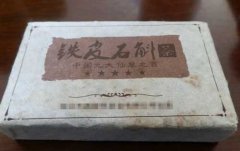 铁皮石斛能和普洱茶一起泡饮吗？