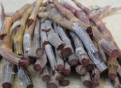 云南紫皮石斛鲜条价格多少钱一斤？