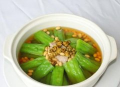 苦瓜黄豆石斛排骨汤的做法及功效