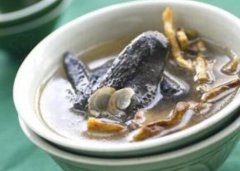 石斛花旗参灵芝煲乌鸡的做法及功效