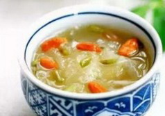 铁皮石斛银耳羹的做法