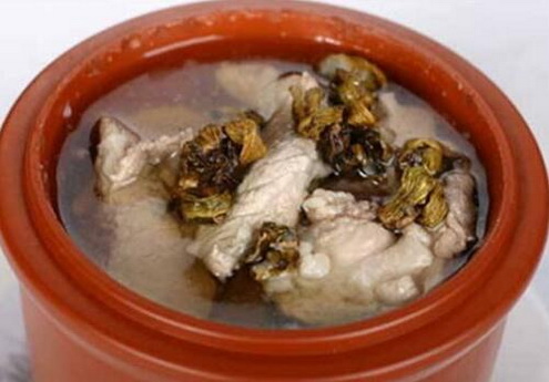 青橄榄铁皮石斛炖猪骨汤的做法和功效
