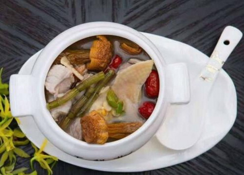 铁皮石斛滋肾润肺的吃法