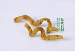 有痤疮的人可以喝石斛吗